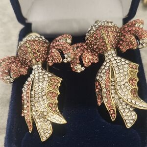 Heidi Daus EaringsCrystal Bow Drop Earrings - Pink & Gold Sparkle